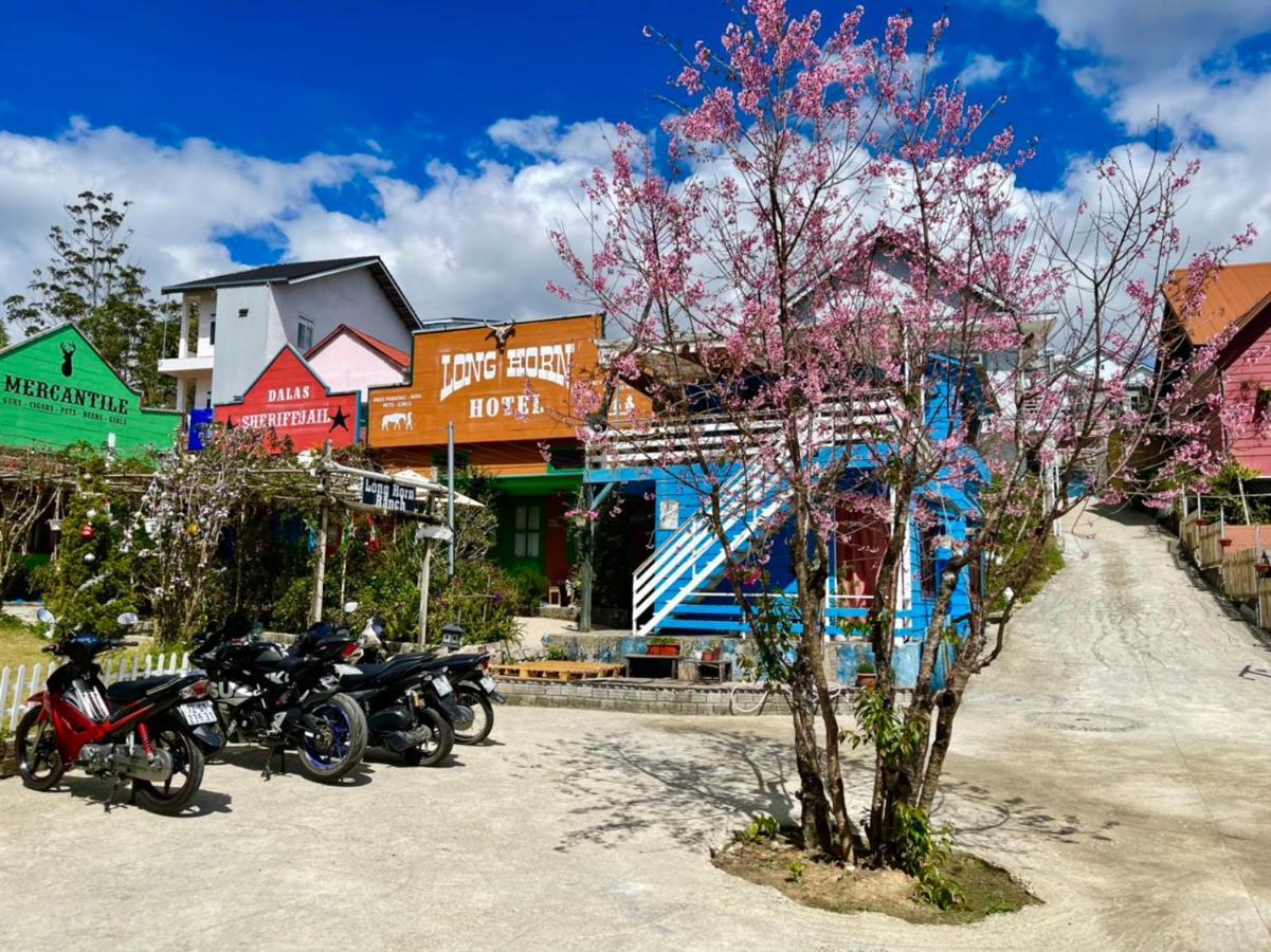 Hometown & Bungalow Да Лат Екстериор снимка
